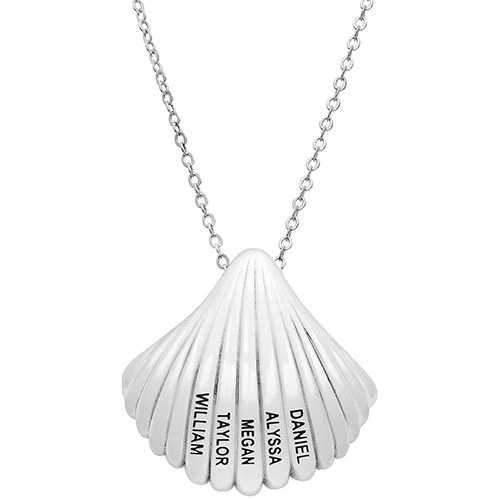 Engraved Names Shell Medallion Necklace - Image 2