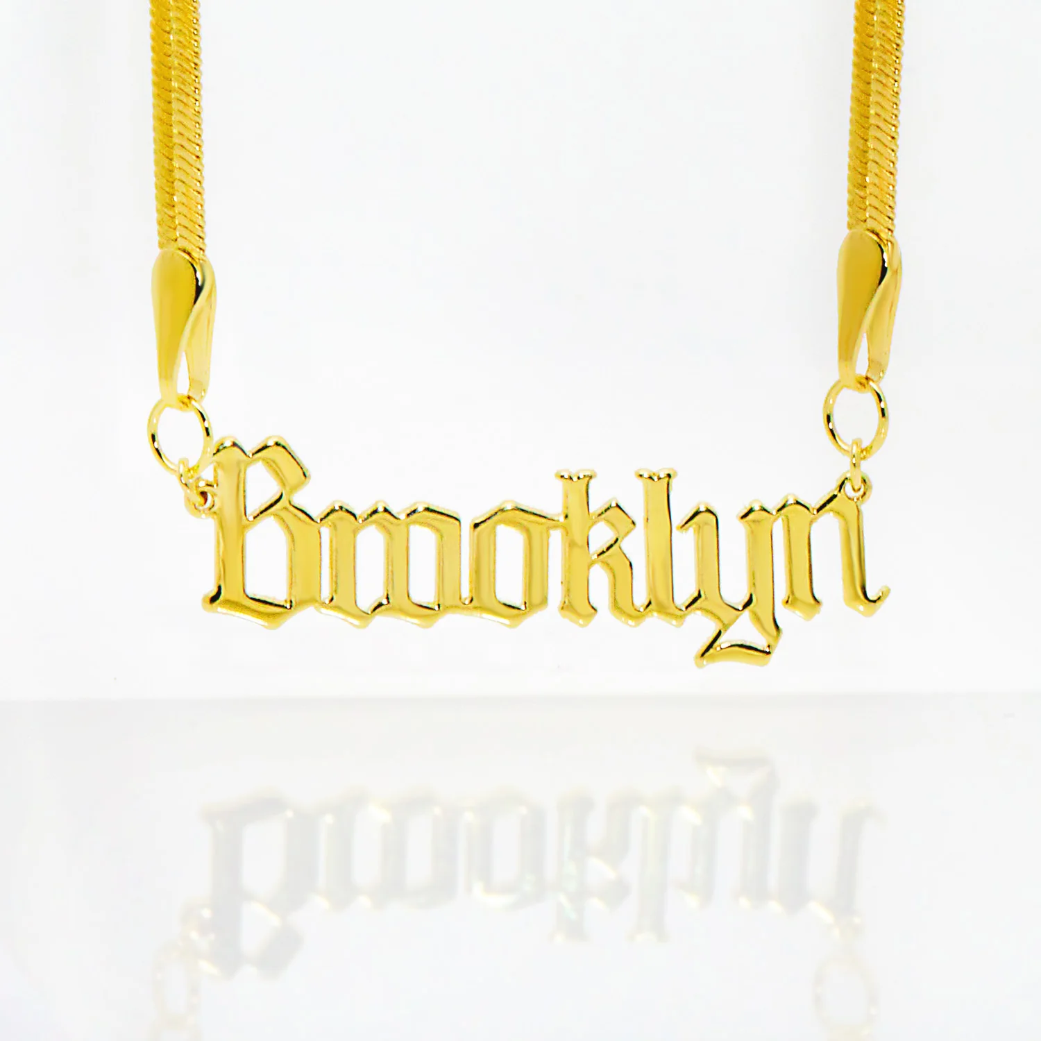 Herringbone Chain Old English Name Necklace - Image 2