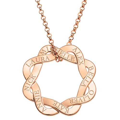 Interlocking Circles Engraved Names Necklace - Image 7