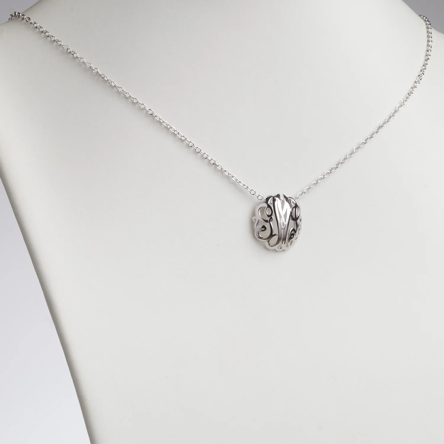 Single Sided 3-D 18x18mm Round Traditional Monogram Unframed Pendant - Image 3