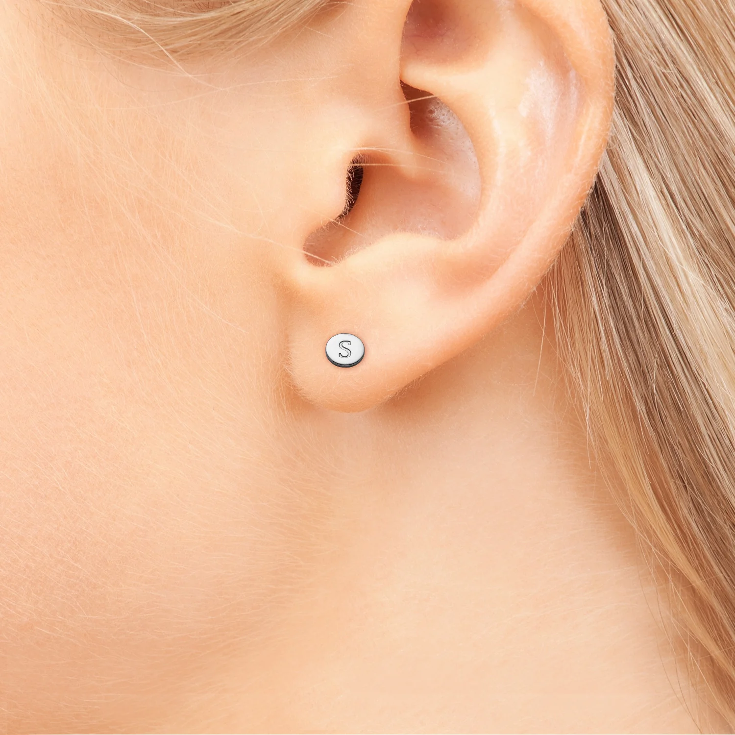 Sterling Silver Petite Engraved Initial Disc Earrings - Image 4