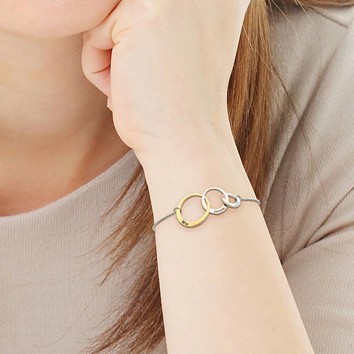 Tricolor Engraved Generations Interlocking Hearts Bracelet - Image 4