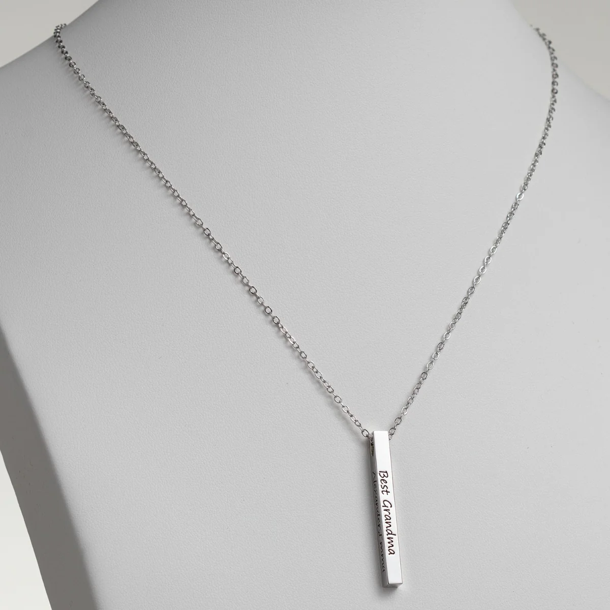 Vertical 4-sided Bar 'Best Grandma' Engraved Family Name Necklace - Image 4